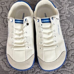 Hobibear Women's White and Blue Casual Sneakers